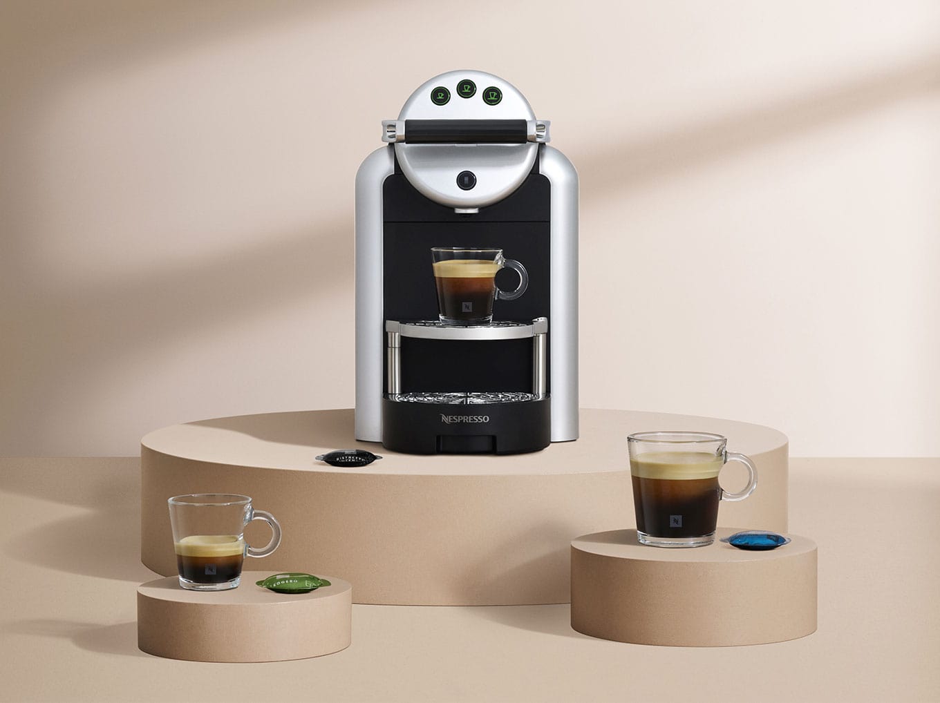Nespresso Professional zenius 100 macchina da caffè confezione starter Aeroccino 