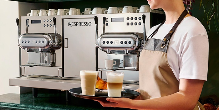 コーヒーの抽出方法やフォームミルクの作り方も重要なポイント