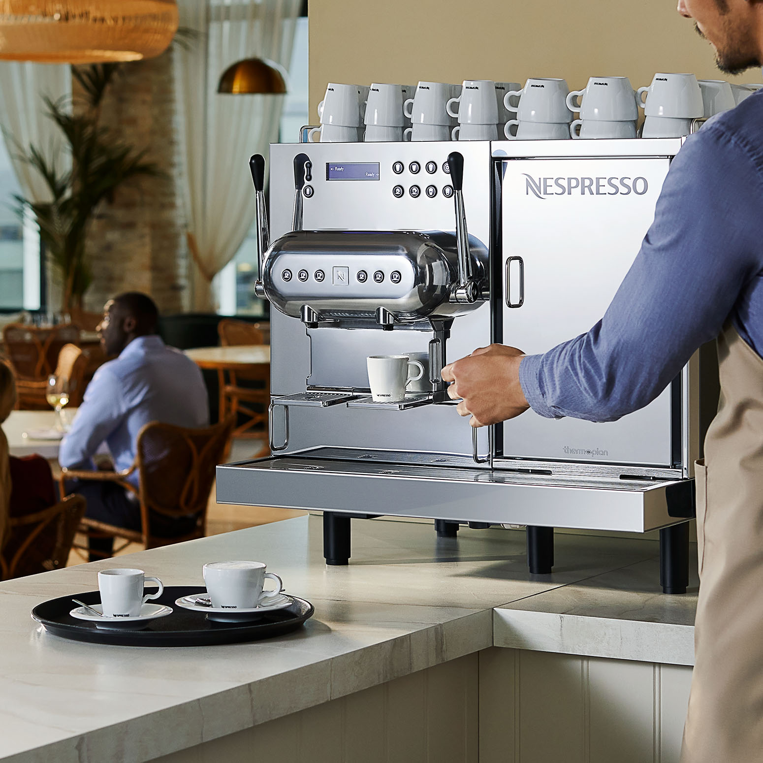 https://www.nespresso.com/shared_res/mos/free_html/my/B2B-What-kind-of-nespresso-machine-should-you-get/006A-Aguila-220.jpg