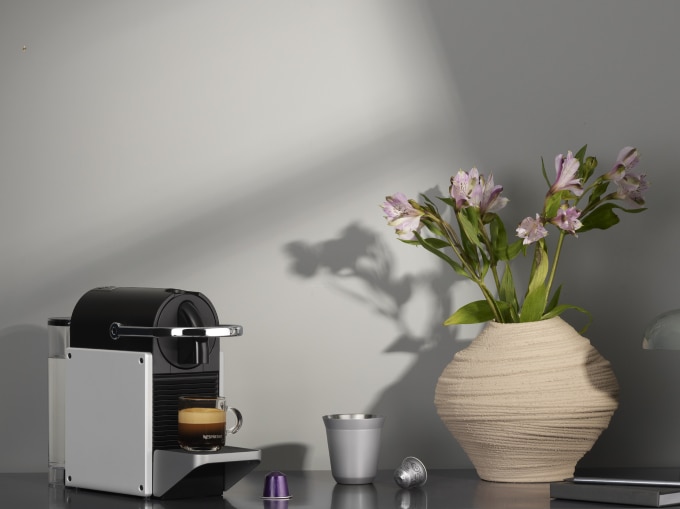 pixie c62 coffee machine product lifestyle shot