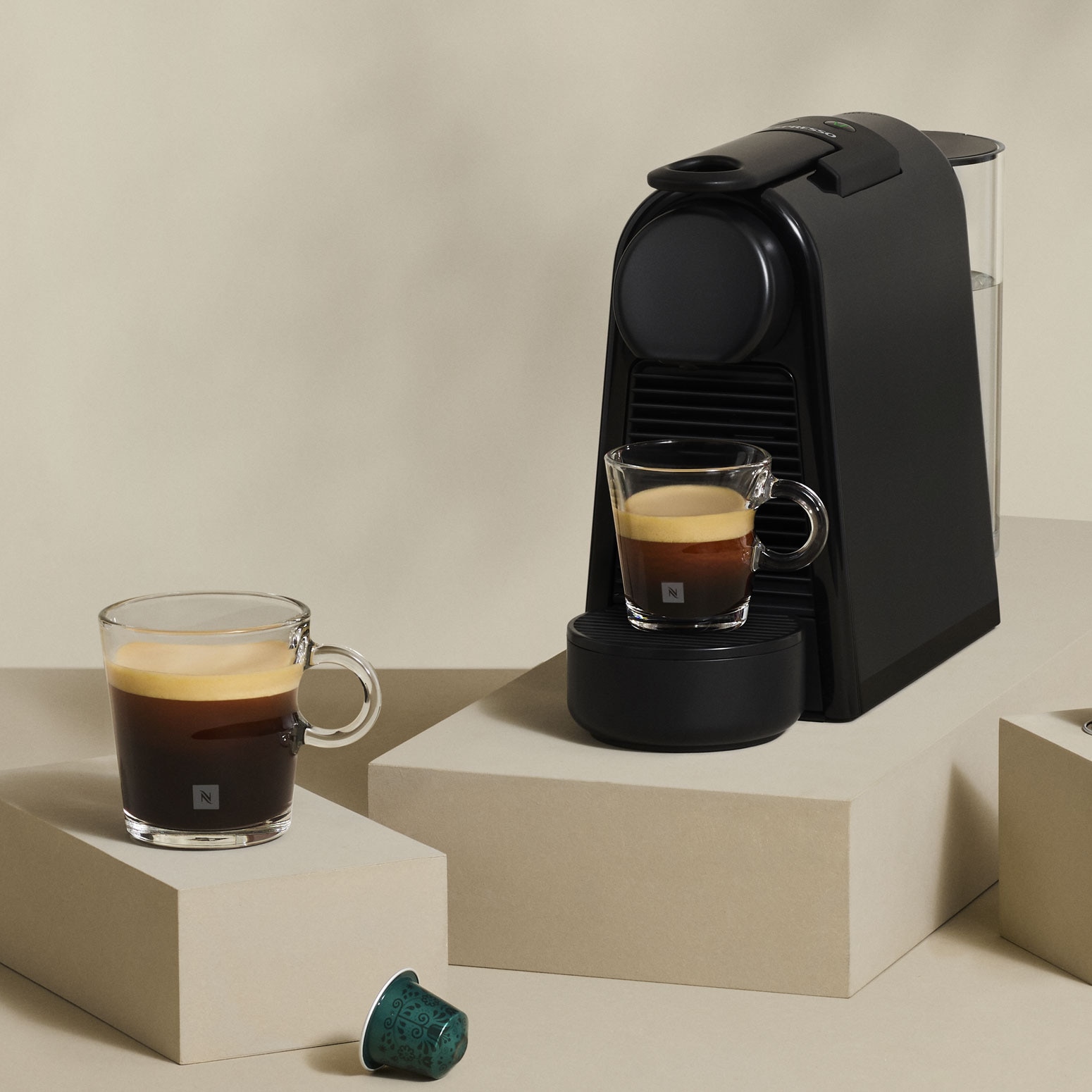 Nespresso essenza mini clearance red
