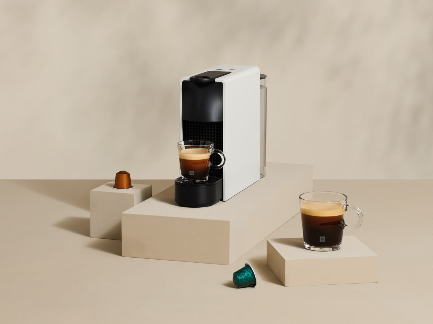 Tilstedeværelse Rejsende købmand Flipper Nespresso Essenza Mini White | Small Coffee Machine | Nespresso Taiwan