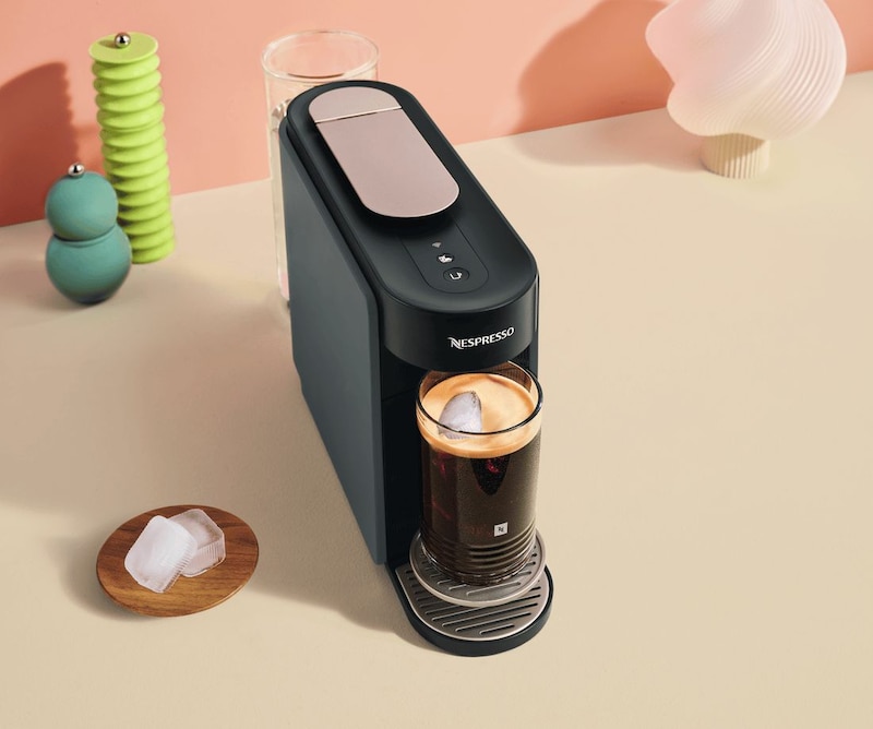 Vertuo Up Graphite - Fast Coffee Machine | Nespresso USA