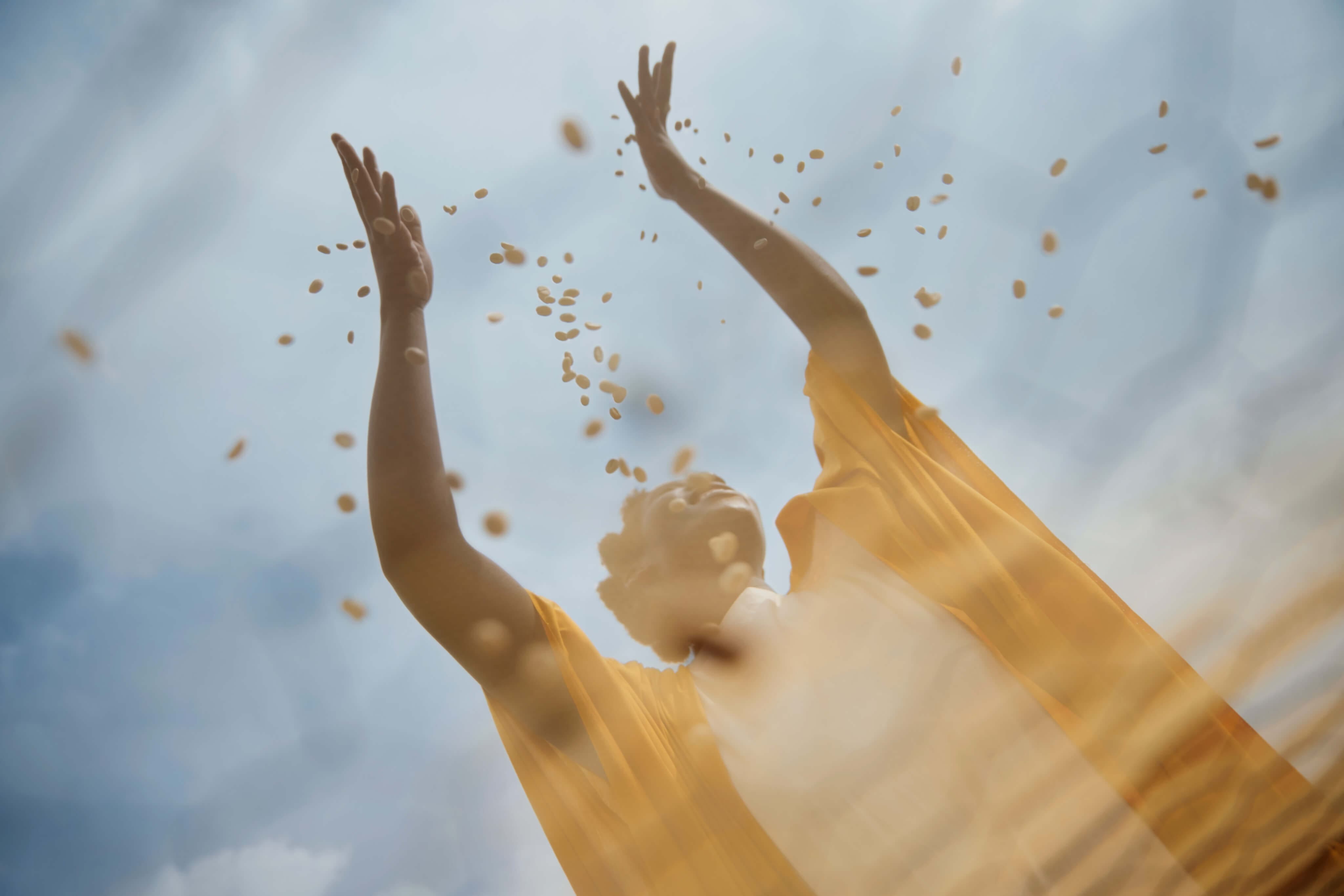 coffee-beans-with-hands2
