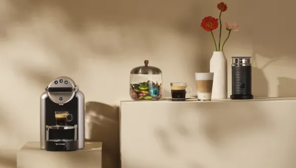 OFFRE DÉDIÉE AUX PROFESSIONNELS : –20 % sur la machine professionnelle Zenius + 50 capsules et Aeroccino offerts
