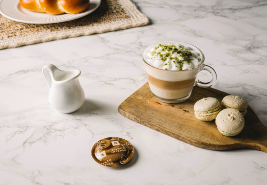 Bianco Intenso Cappuccino Almond Pistachio